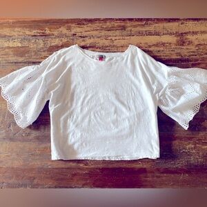 Vince Camuto- dressy white tee with eyelet sleeves-size XL